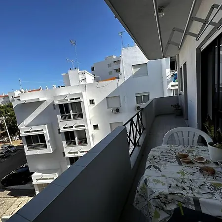 Ocean Echo - 300m Walk To The & Broadway Apartment Quarteira