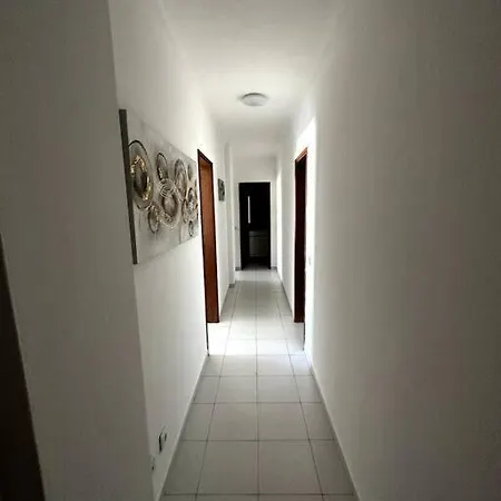Apartment Ocean Echo - 300m Walk To The & Broadway
