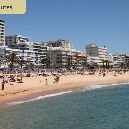 Ocean Echo - 300m Walk To The & Broadway Apartment *